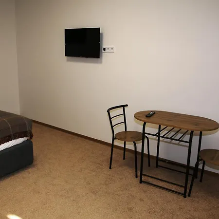 Aparthome *